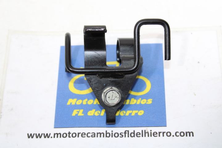 soporte-latiguillos-freno-trasero-kawasaki-ninja-650-abs-2021-921732291 (1)