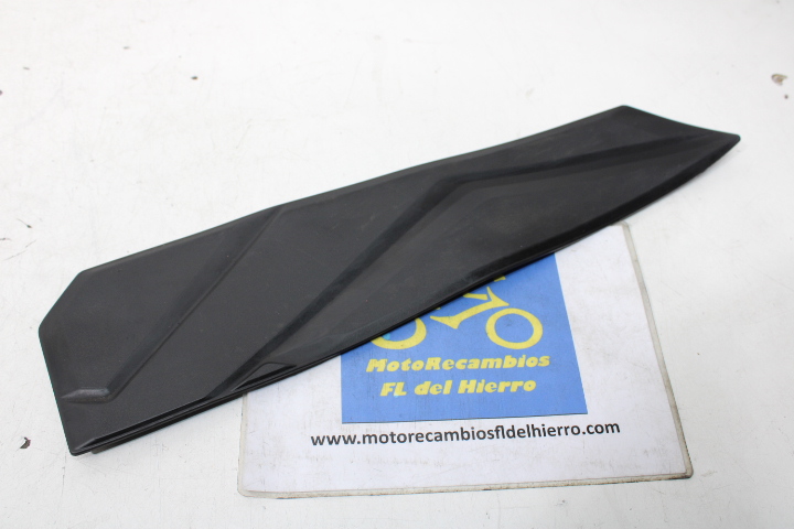 64325-K0B-T00-alfombrilla-goma-suelo-inferior-derecha-honda-forza-125-25' (1)