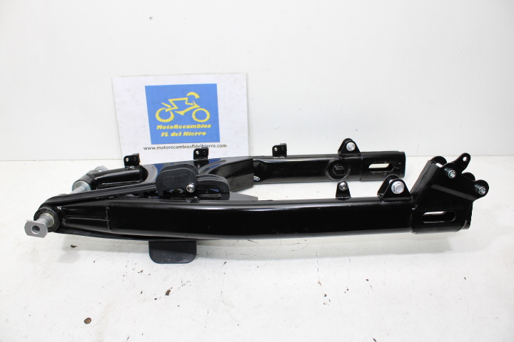 basculante-zontes-custom-125c-2024-4076500-004000-1246500-006000-1276500-009000 (1)