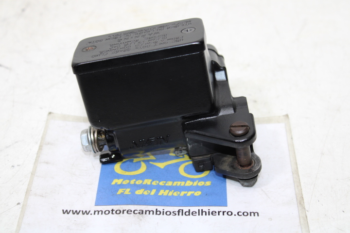 bomba-freno-trasera-suzuki-burgman-an650a-executive-6960010G00000 (1)
