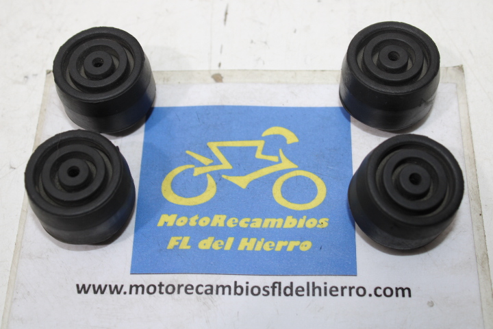 goma-apoyo-asiento-yamaha-fzs-1000-fazer-1c28-1T4247410000 (1)