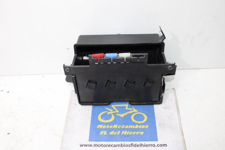 caja-batería-tapa-kymco-people-s-125i-abs-2022-50327AEB9E00N1R-50328AEB9E00N1R (1)