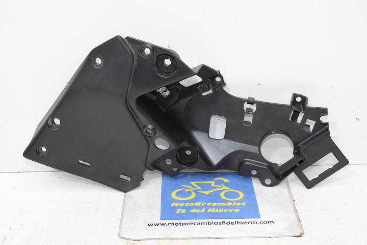 carenado-frontal-interior-izquierdo-zontes-125d-2023-1226400-005000 (1)