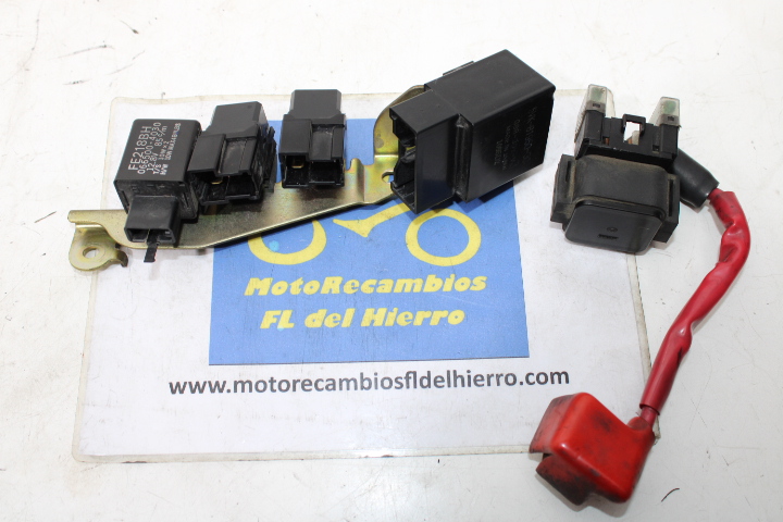 conjunto-de-reles-yamaha-fz6-s1-fazer-2005-3XV833502200-5EA819502000-5VK819503100-4BH819400200 (1)