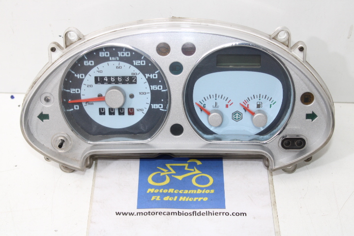 cuadro-relojes-tablero-instrumentos-piaggio-beverly-500-ie-e3-2006-584989 (1)