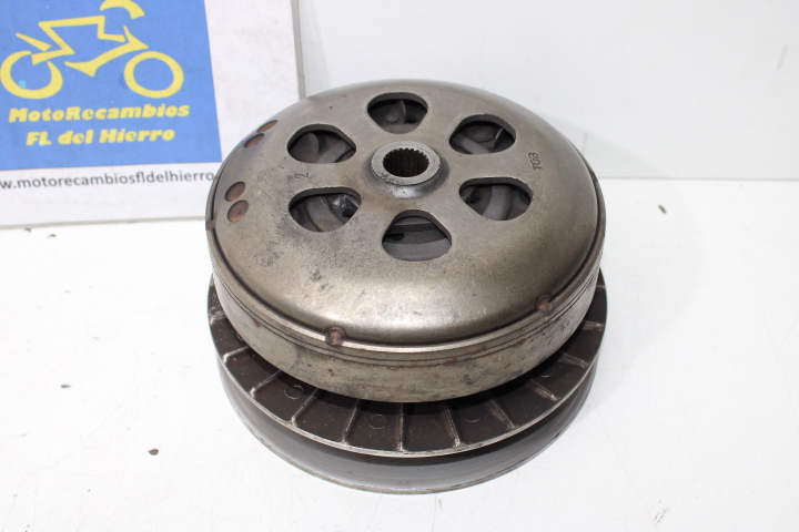 embrague-campana-polea-piaggio-beverly-500-ie-e3-2006-CM314002-8251765 (1)