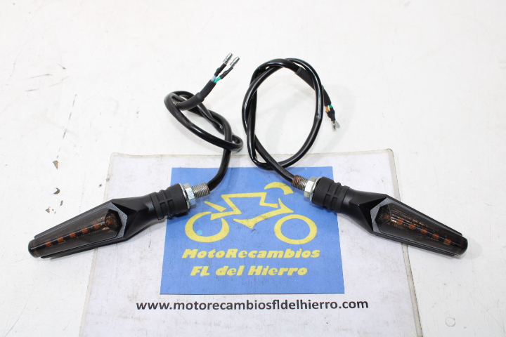 intermitentes-traseros-voge-650-dsx-2022-280770472-0001-280790456-0001 (1)