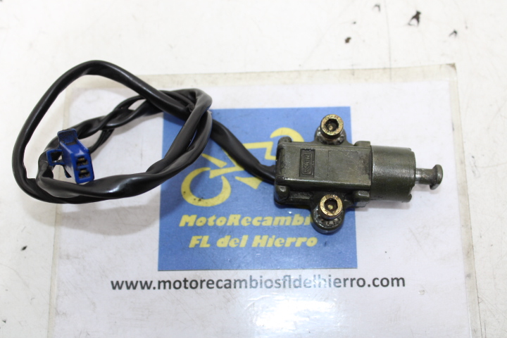 interruptor-caballete-pata-lateral-piaggio-beverly-500-ie-e3-2006-639542 (1)