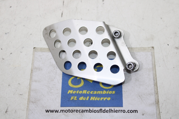 talonera-estribera-delantera-derecha-honda-cbr-1000-rr-sc57-2007-50607MEL000 (1)