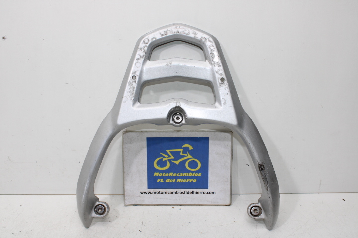 asidero-porta-equipajes-sym-symphony-125s-e3-2015-81200APA000 (1)