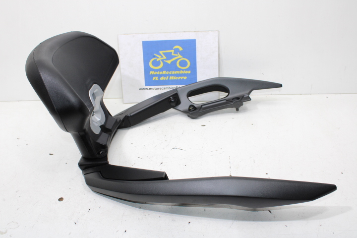 asideros-respaldo-givi-honda-forza-350-2025-77330K0BT00ZA-77340K0BT00ZA-TB1187A (1)