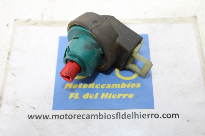 conmutador-contacto-piaggio-vespa-gts-250-ie-e3-2005-643132 (1)
