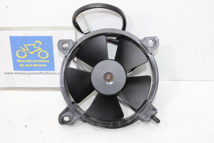 electro-ventilador-piaggio-vespa-gts-250-ie-e3-2005-584669 (1)