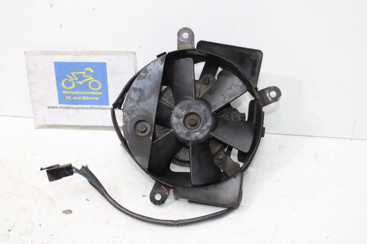 electro-ventilador-radiador-yamaha-tmax-xp500-carburacion-2001-5GJ124050100 (1)