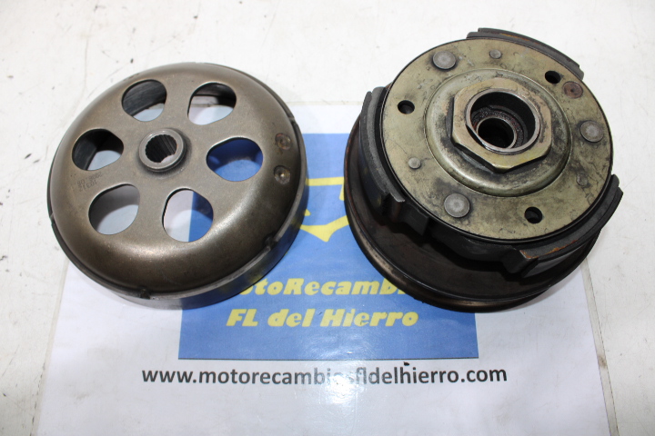 embrague-completo-piaggio-vespa-gts-250-ie-e3-2005-CM316301-8440494 (1)
