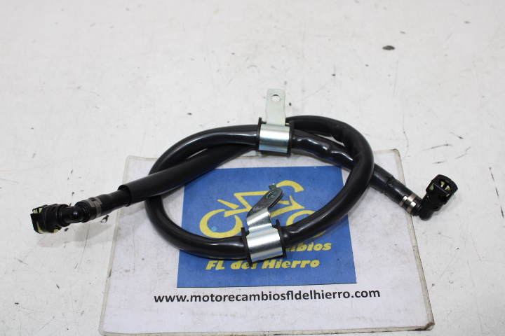 manguito-tubo-gasolina-honda-forza-350-2025-17528K1BT01 (1)