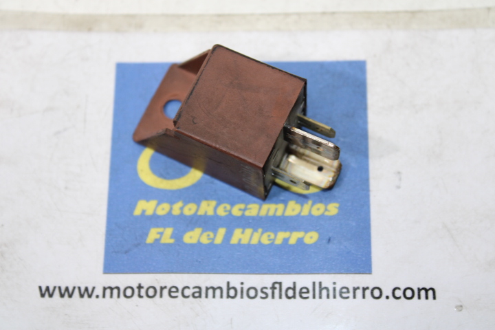 rele-de-arranque-piaggio-vespa-gts-250-ie-e3-2005-58115R (1)
