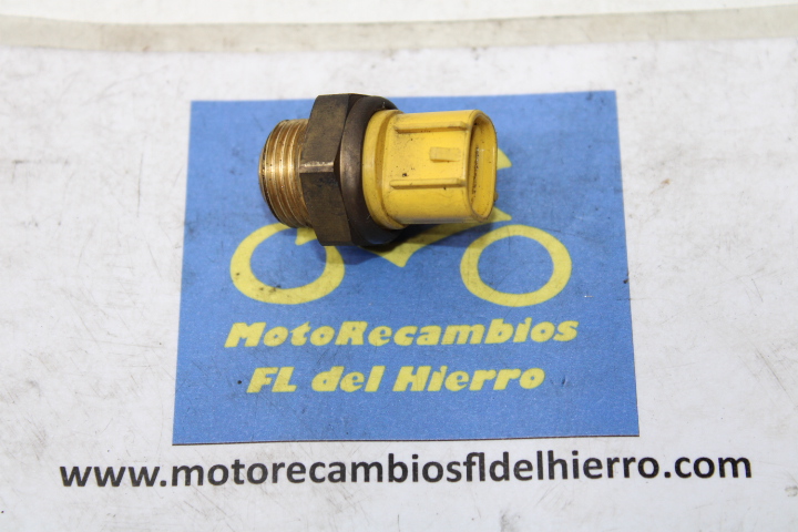 valvula-termocontacto-radiador-yamaha-tmax-xp500-carburacion-2001-5GH825600100 (1)