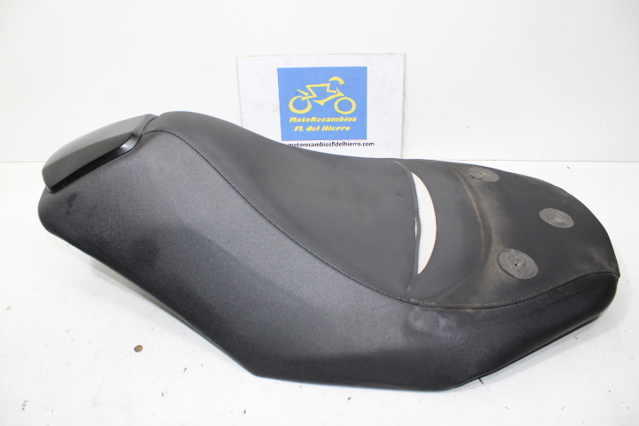 asiento-sillin-conductor-kymco-xciting-400-s-2020-77200ADG5E00T01 (1)