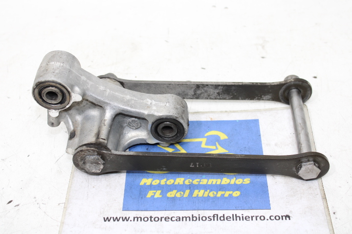 bieletas-suspensión-trasera-kawasaki-z750s-2006-390070006-391110017 (1)
