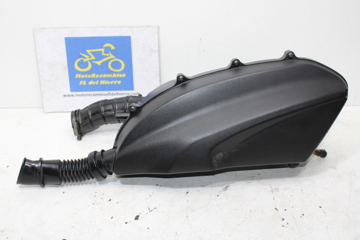 caja-filtro-aire-kymco-xciting-400-s-2020-1723AADG5E00-1723BADG5E00 (1)