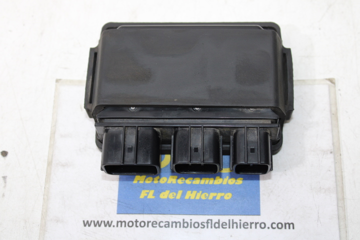 caja-rele-luces-kawasaki-er6f-abs-2014-270020025-270020007 (1)