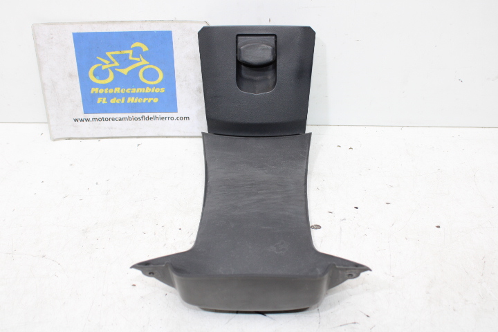 carenado-central-tapa-deposito-kymco-xciting-400-s-2020-80152ADG5E00N1R-80151ADG5E00N1R (1)