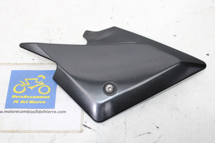 carenado-tapa-derecha-bajo-asiento-suzuki-sv650n-2007-4711116G00YAD (1)