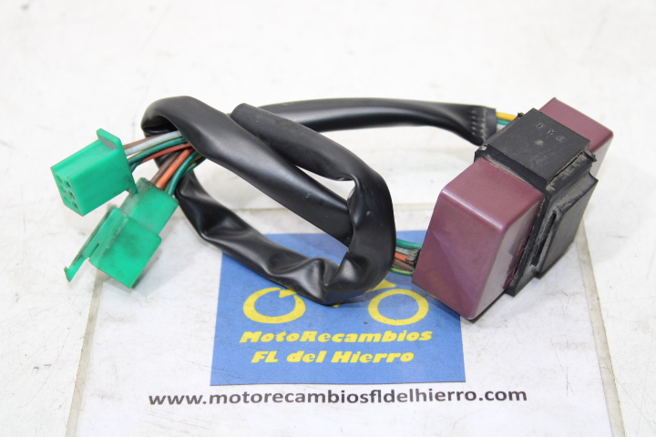 centralita-rele-warning-emergencia-kymco-xciting-400-s-2020-3195ALKF5E00 (1)