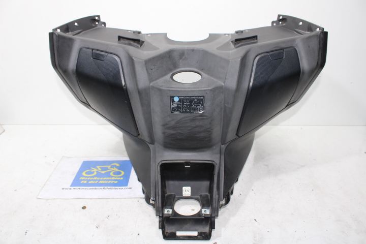 contra-escudo-guanteras-kymco-xciting-400-s-2020-81131ADG5E00N1R-8113AADG5E00N1R-8113BADG5E00N1R (1)