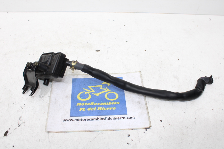 depósito-gases-motor-kymco-xciting-400-s-2020-1723CLKF5E00 (1)