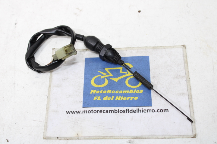 interruptor-luz-freno-trasero-suzuki-sv650n-2007-3774045D00000-0944306016000 (1)