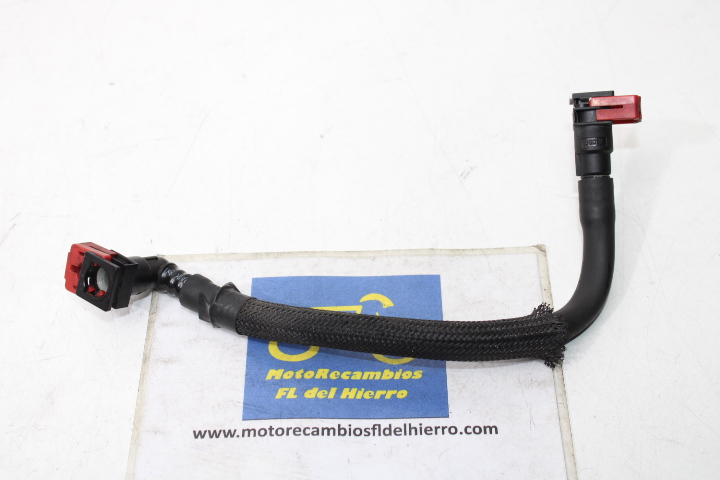manguito-tubo-gasolina-kawasaki-er6f-abs-2014-510440846 (1)