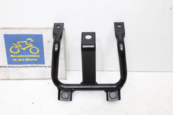 soporte-aleta-porta-matricula-kymco-xciting-400-s-2020-50189ADG5E00 (1)