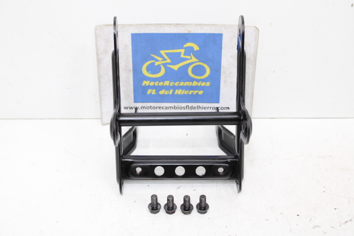 soporte-araña-parrilla-delantera-kymco-agility-carry-125-e5-2021-64315ALC8E60 (1)