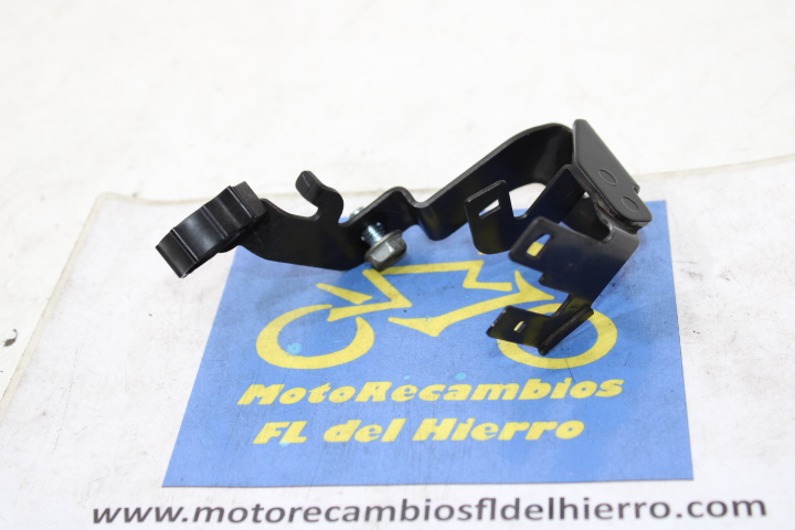 soporte-conexiones-kawasaki-er6f-abs-2014-110561867 (1)
