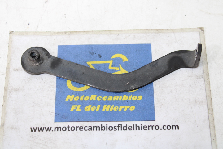 soporte-tirante-inferior-radiador-kawasaki-z750s-2006-350630065 (1)