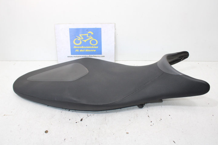 asiento-sillin-original-suzuki-gladius-sfv-650-2013-4510044H41JRV (1)