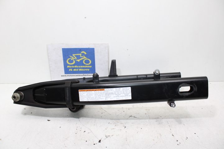 basculante-brazo-oscilante-suzuki-gladius-sfv-650-2013-6100044H01YAP (1)