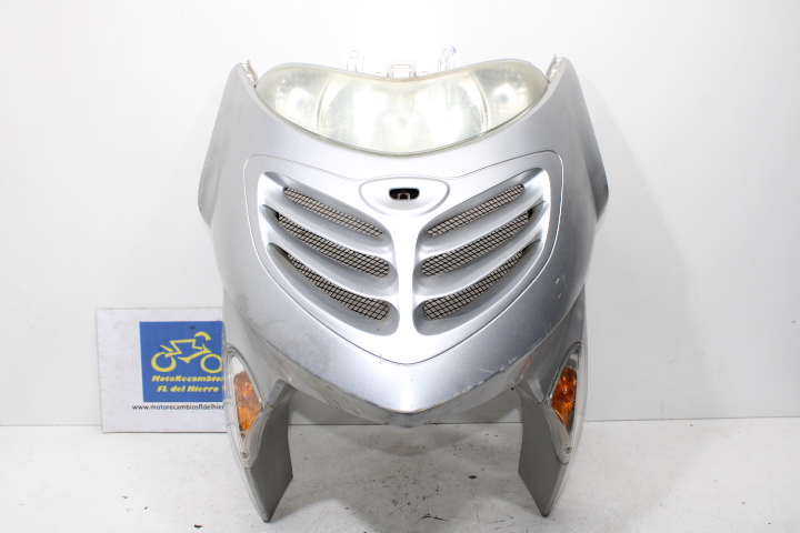 carenado-frontal-faro-intermitentes-kymco-grand-dink-125-2005-64302KKC490BH-33120KKC4E1 (1)