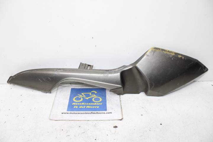 carenado-quilla-inferior-izquierda-kymco-superdink-125-e3-83620LEA7E00YYP (1)