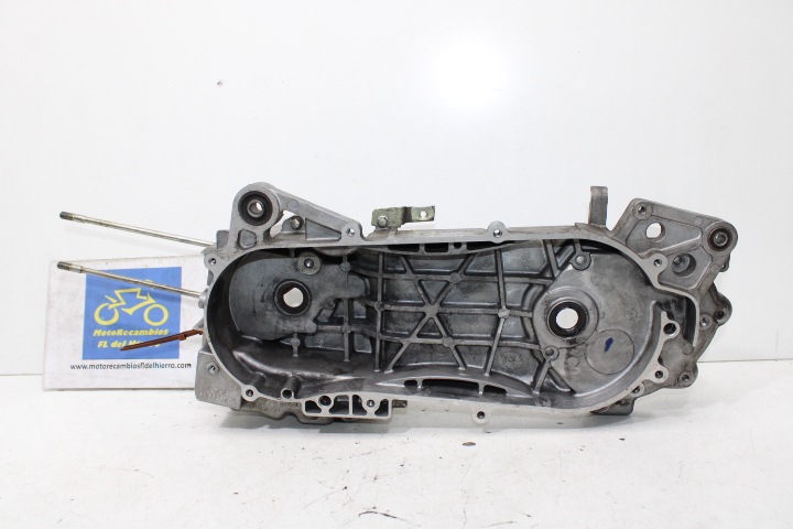 carter-izquierdo-bloque-motor-kymco-agility-carry-125-e5-2021-11200KEC4C00 (1)