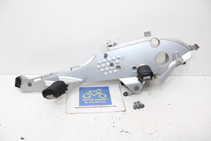 estriberas-derechas-completas-bmw-r1150rt-2003-46712335898-46712330764-46712310404-46712310401 (1)