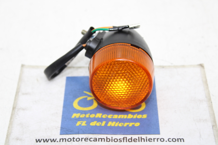 intermitente-trasero-derecho-kymco-agility-carry-125-e5-2021-33600ALC8E60 (1)