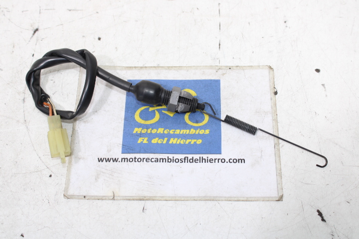 interruptor-sensor-luz-freno-trasero-suzuki-gladius-sfv-650-2013-3774044H01000-0944306016000 (1)