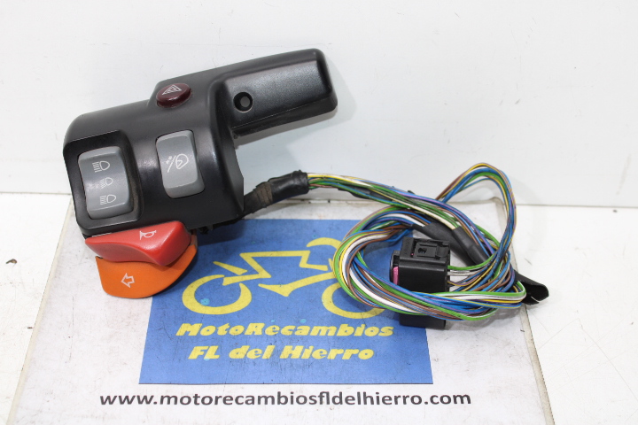 piña-izquierda-conmutador-luces-bmw-r1150rt-2003-61317709727-7659329 (1)