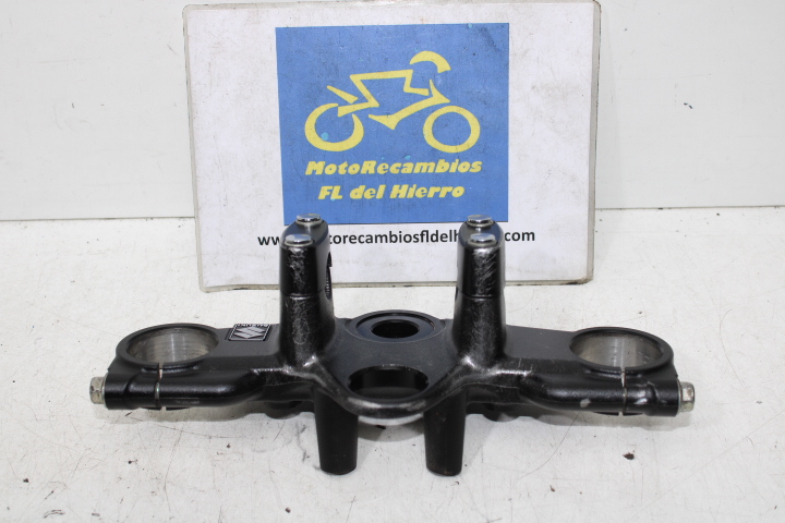 tija-superior-torretas-suzuki-gladius-sfv-650-2013-5131144H00291-5621144H00291 (1)
