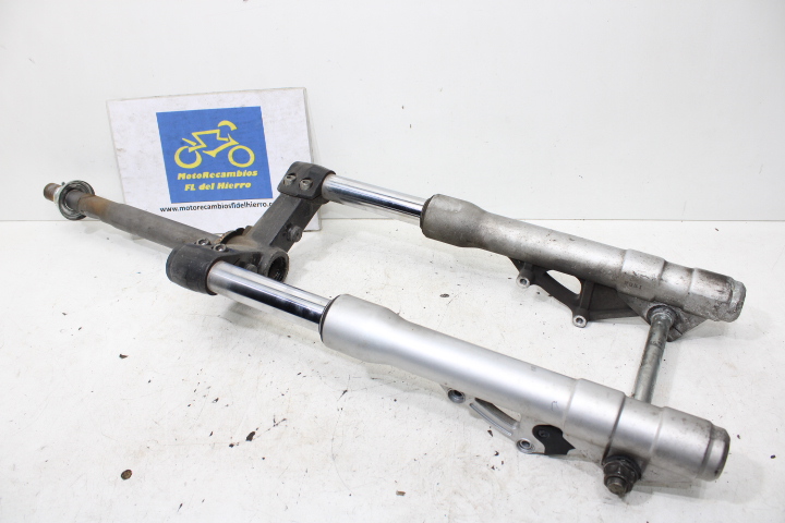 barras-horquilla-completa-piaggio-x10-125-ie-e3-2012-58610R-667870 (1)